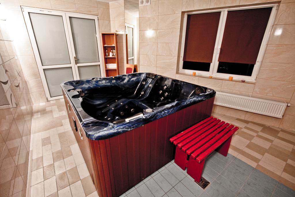 Hotel Milord Pułtusk Extérieur photo