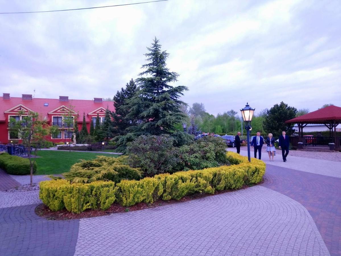 Hotel Milord Pułtusk Extérieur photo