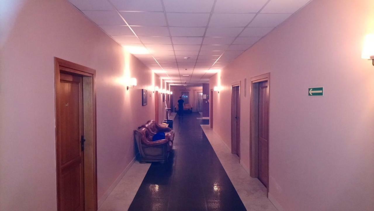 Hotel Milord Pułtusk Extérieur photo