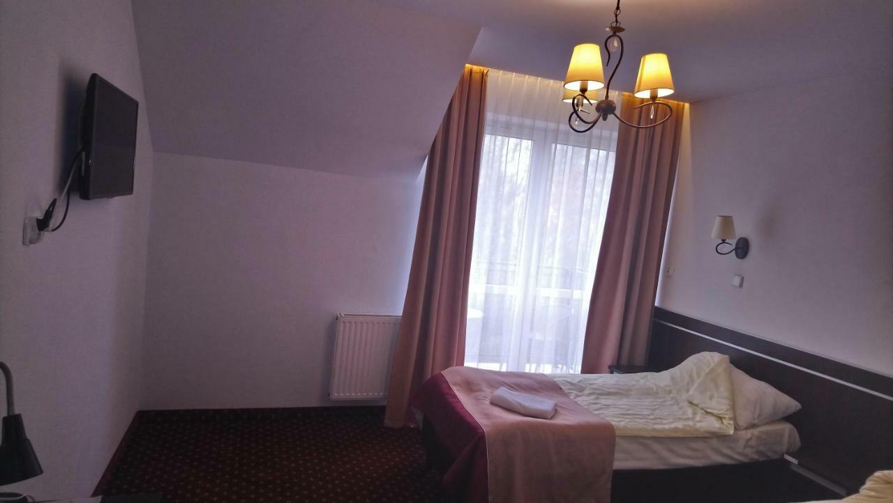 Hotel Milord Pułtusk Extérieur photo