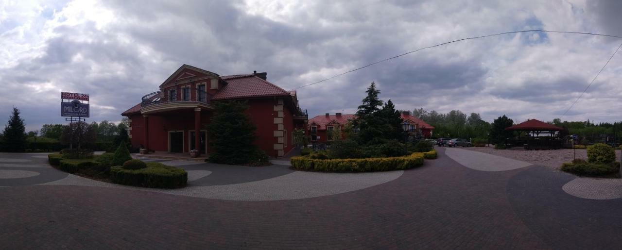 Hotel Milord Pułtusk Extérieur photo