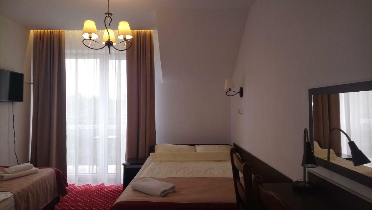 Hotel Milord Pułtusk Extérieur photo