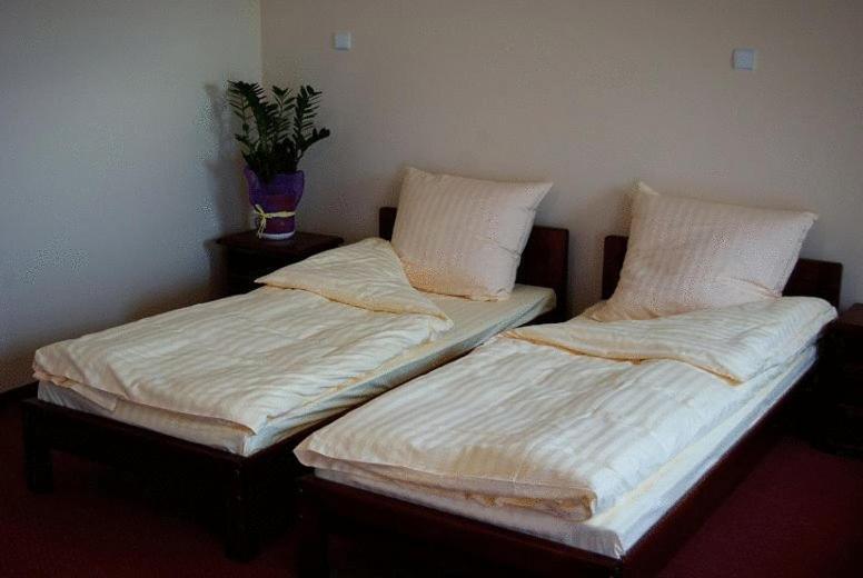 Hotel Milord Pułtusk Extérieur photo